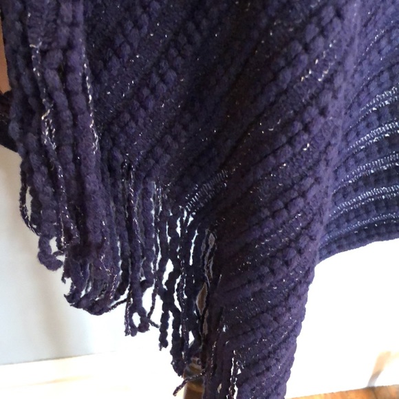 Riah Fashion Navy & Metallic Silver Fringed Knit Poncho (OS) - Picture 3 of 6